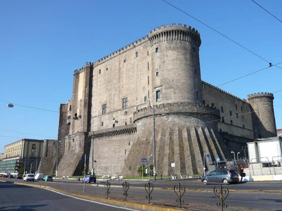 Intero Alloggio - Chiaia Nápoles Exterior foto